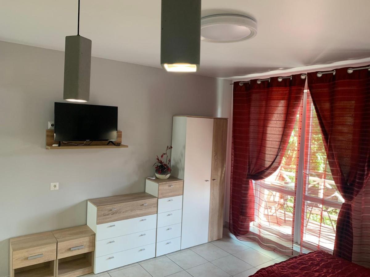 Apartamenti Mayak Apartment Одеса Екстериор снимка