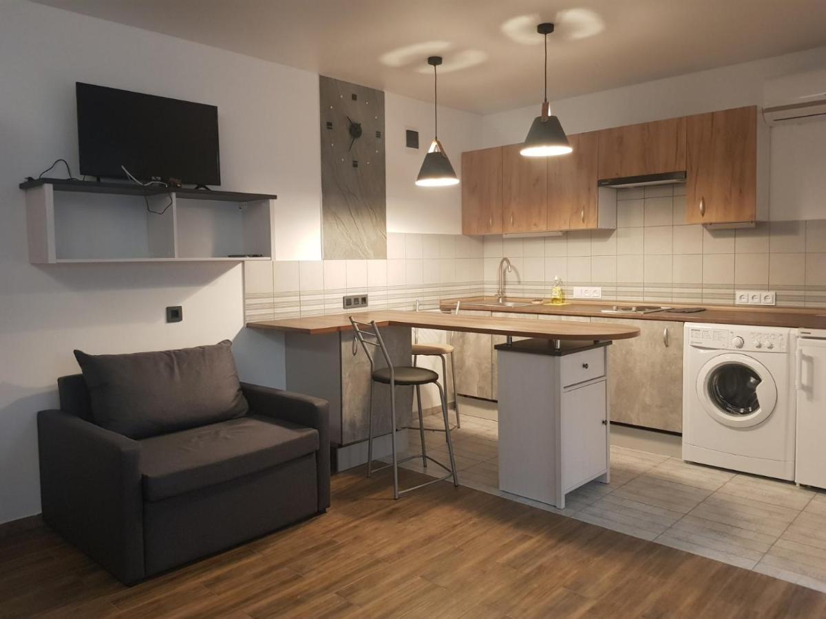 Apartamenti Mayak Apartment Одеса Екстериор снимка